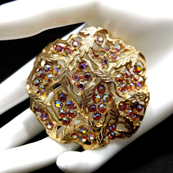 Sarah Coventry Red Rhinestone Brooch, Golden Leaves, Aurora Borealis, 1960s - Picture 2 of 10